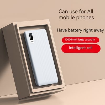 Potenza di uscita 10W Micro USB Input Interface Ultra Slim 10000mah Power Bank per iPhone 15