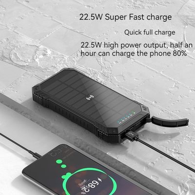 Power Bank esterno per iPhone 15 15W uscita wireless 22,5W ricarica solare e uscita 3A